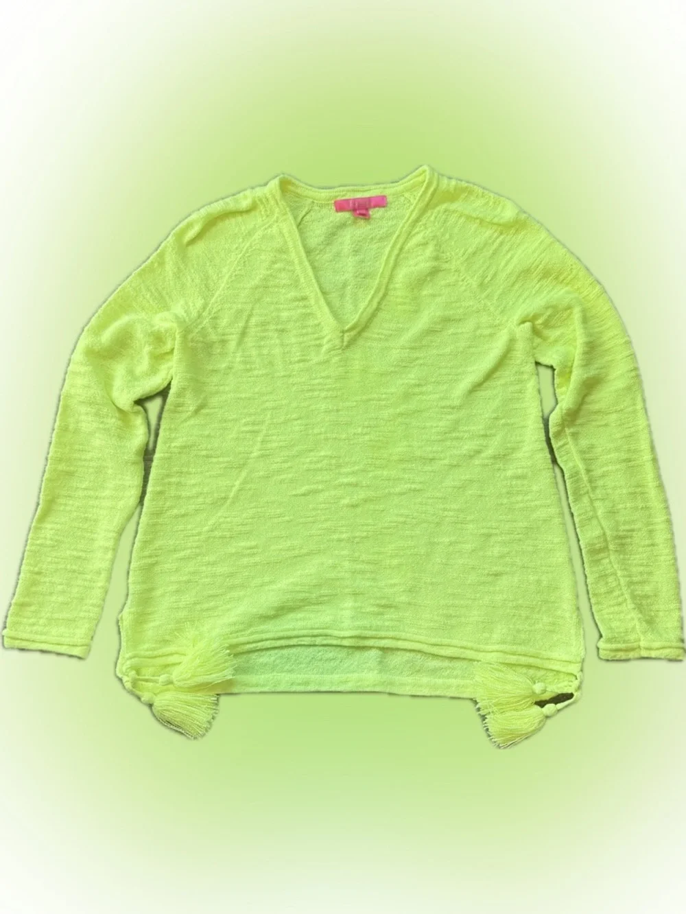 Lilly Pulitzer Jody V-Neck Lightweight Vibrant Yellow Sweater Size Medium - Picture 2 of 9